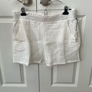 NWOT Shade & Shore Pull On Frayed Hem Cover Up Shorts